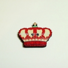 Wood button "Crown", red, 31x26 mm