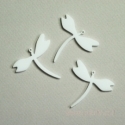Org. stiklo detalė-pakabukas "Laumžirgis", baltos sp., 4x3,7 cm