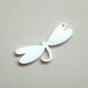 Org. stiklo detalė-pakabukas "Laumžirgis 4", baltas, 3,5x1,7 cm