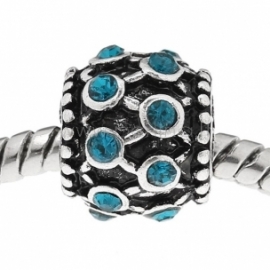 Pandora karoliukas, su žydrais kristalais, 11x9 mm