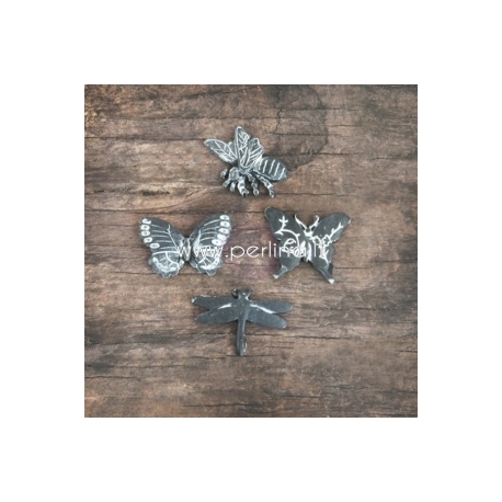 Resin Embellishments "Chalkboard Black Butterfly", 12 pcs